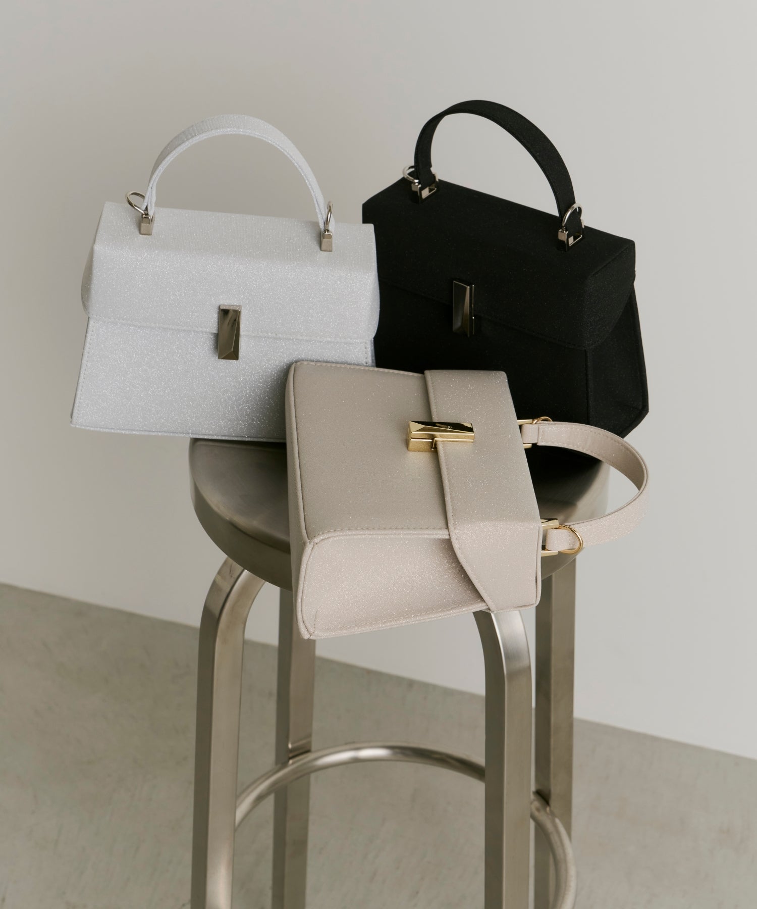 アルティーリ　バッグ 2-WAY REFLECTIVE TOTE BAG | アルティーリ千葉