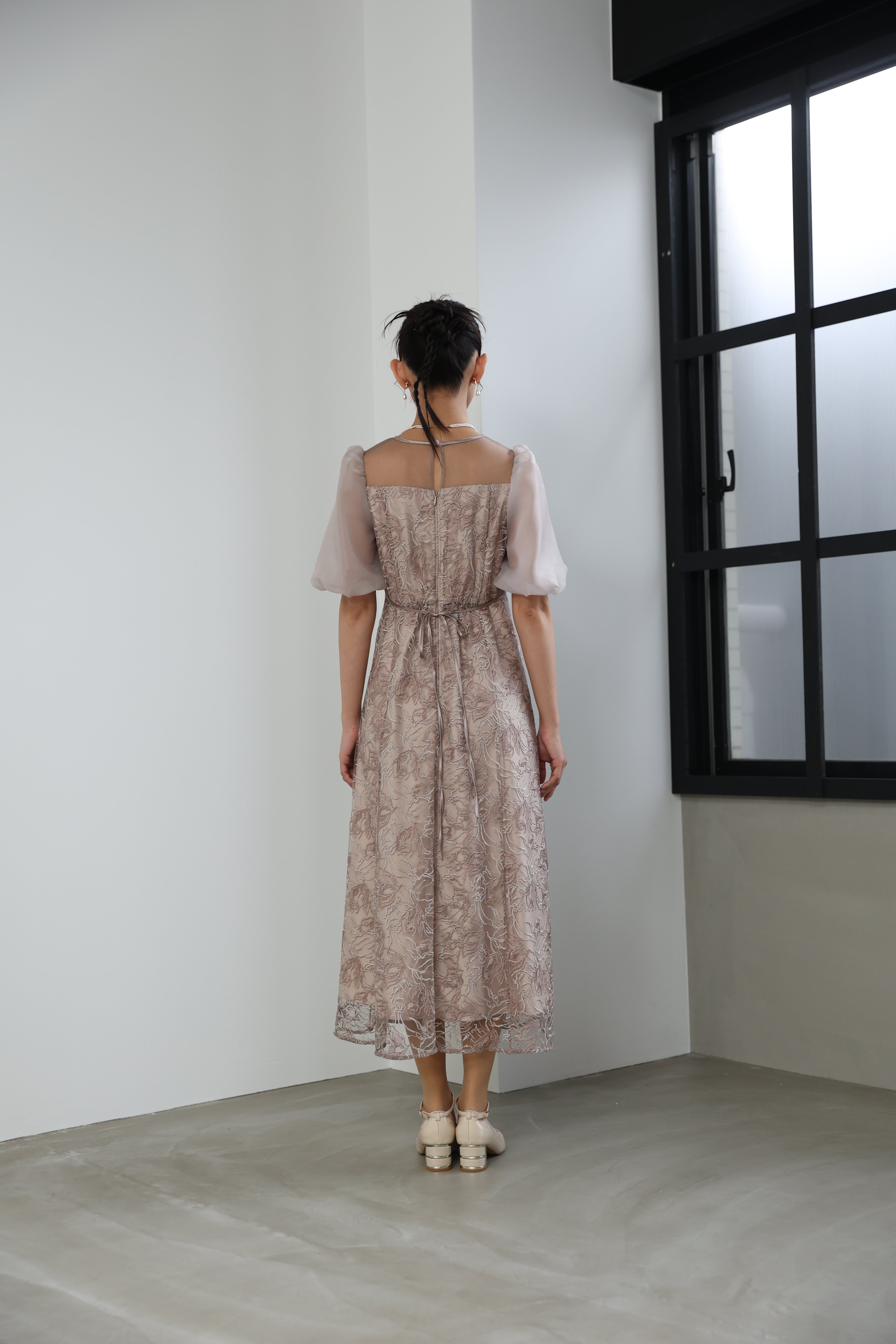 nuance flower lace dress (25669‐1)7/10(fri)AM10:00～販売スタート