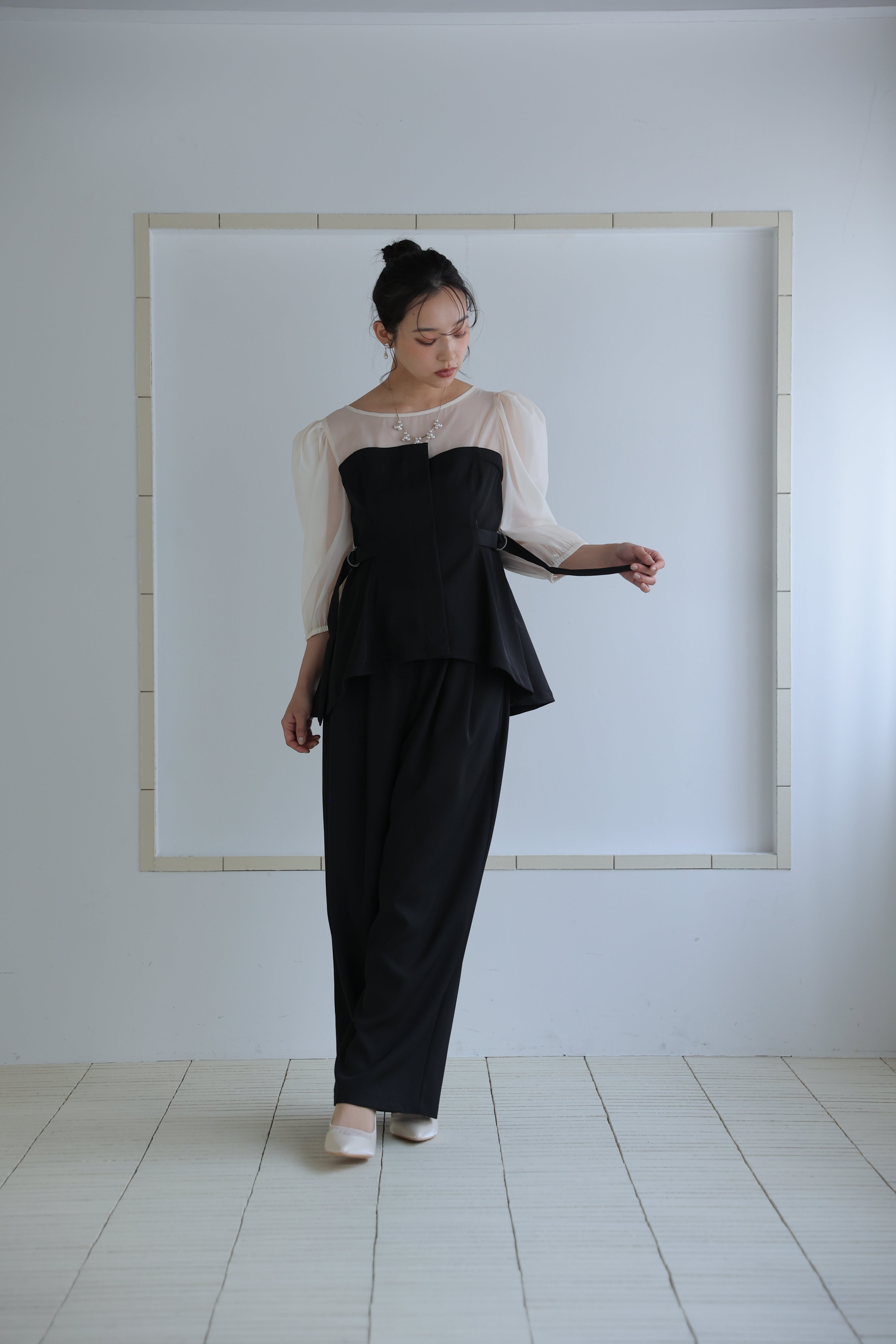 ブラック×ベージュ(モデル163cm)